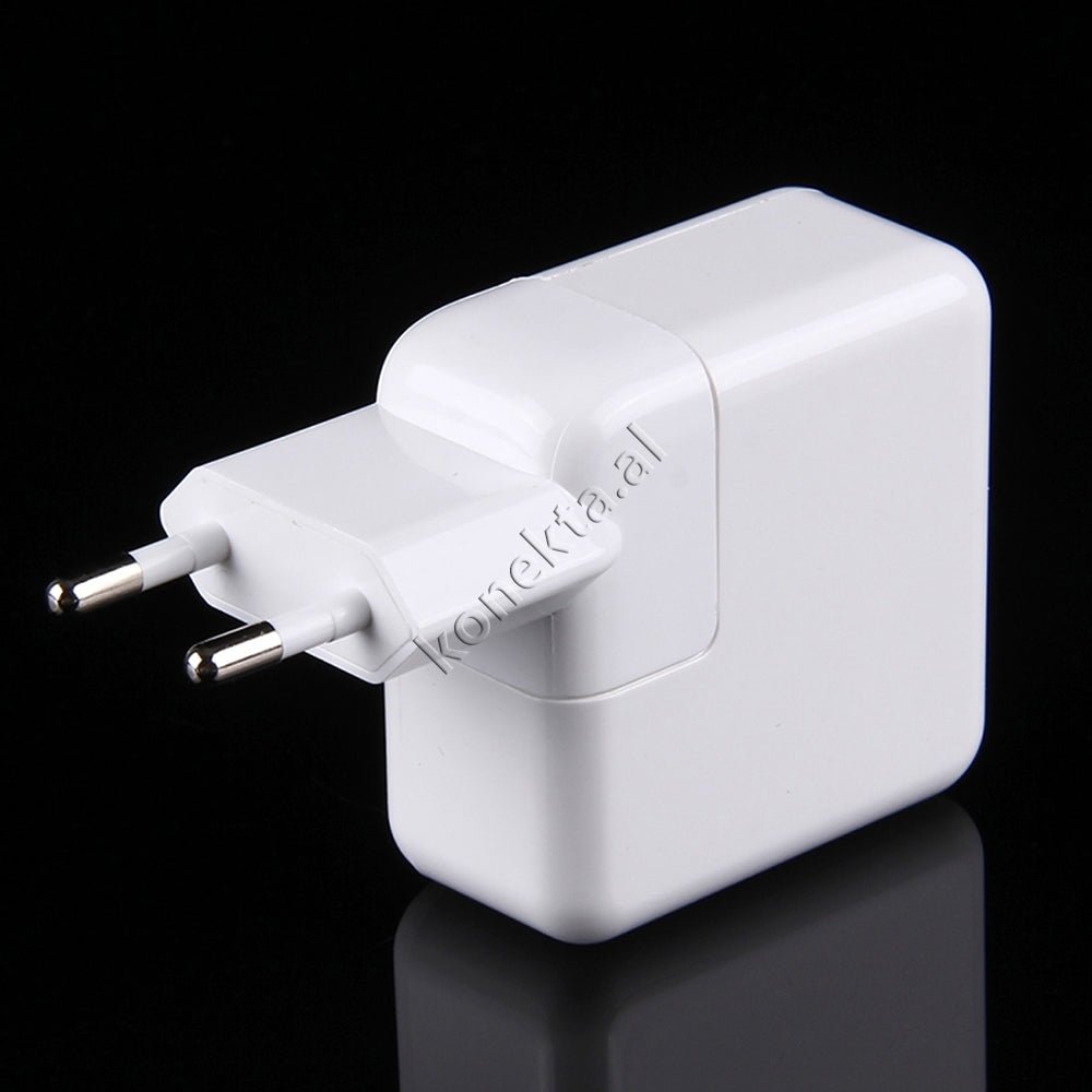 Apple MacBook Charger, USB Type-C, 29W / 61W - Image 1