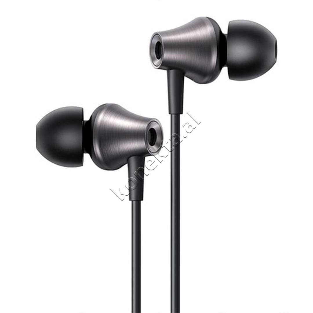 UGreen Type-C Audio Cable Earphones, Black - Thumbnail 2