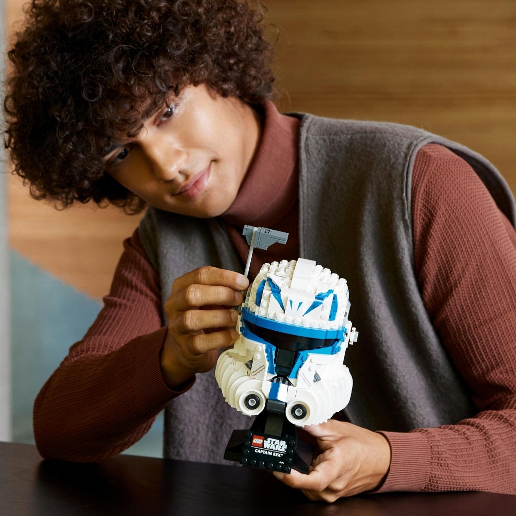 LEGO Star Wars 75349 Helmet Captain Rex, 854 Pieces - Thumbnail 4