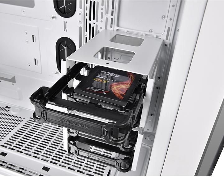 Thermaltake View 71 TG Snow Edition Case, Full Tower - Thumbnail 18