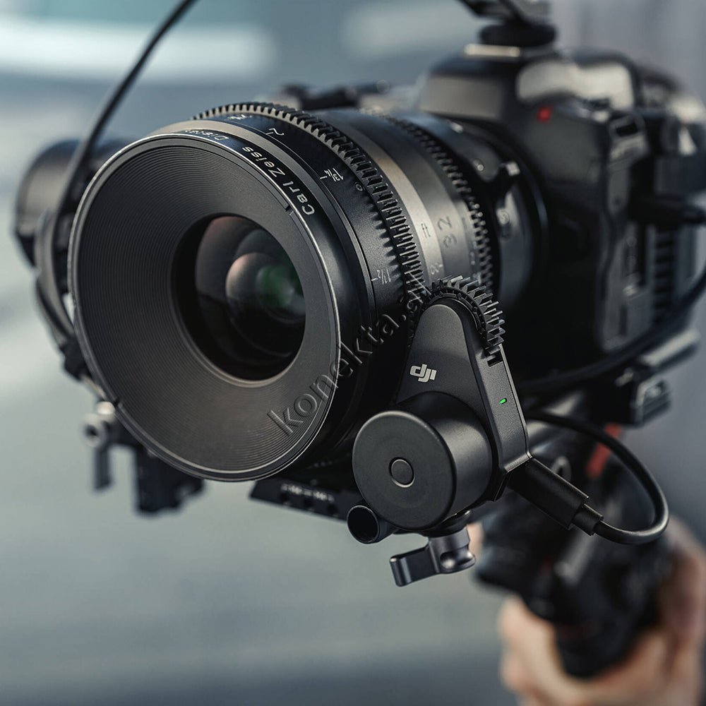 DJI RS 3 Pro Gimbal Combo - Thumbnail 26