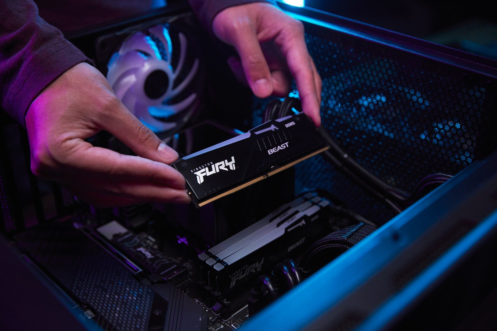 Kingston FURY RAM 64GB 5600MT/s DDR5 CL36 DIMM (2 x 32 GB) Beast RGB EXPO - Thumbnail 16