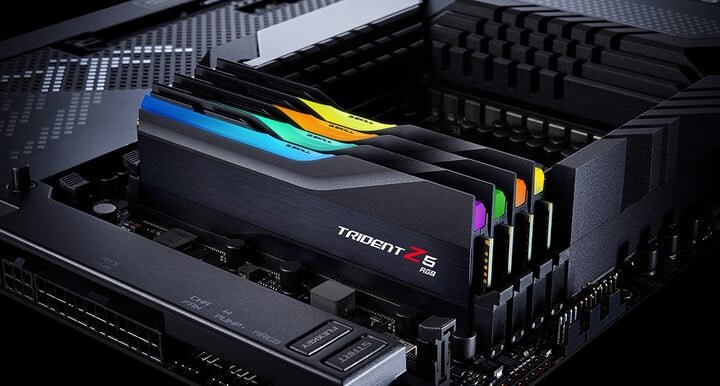 G.Skill Trident Z5 RGB Memory 32GB (2x16GB) DDR5 8000 CL38, Black - Thumbnail 6