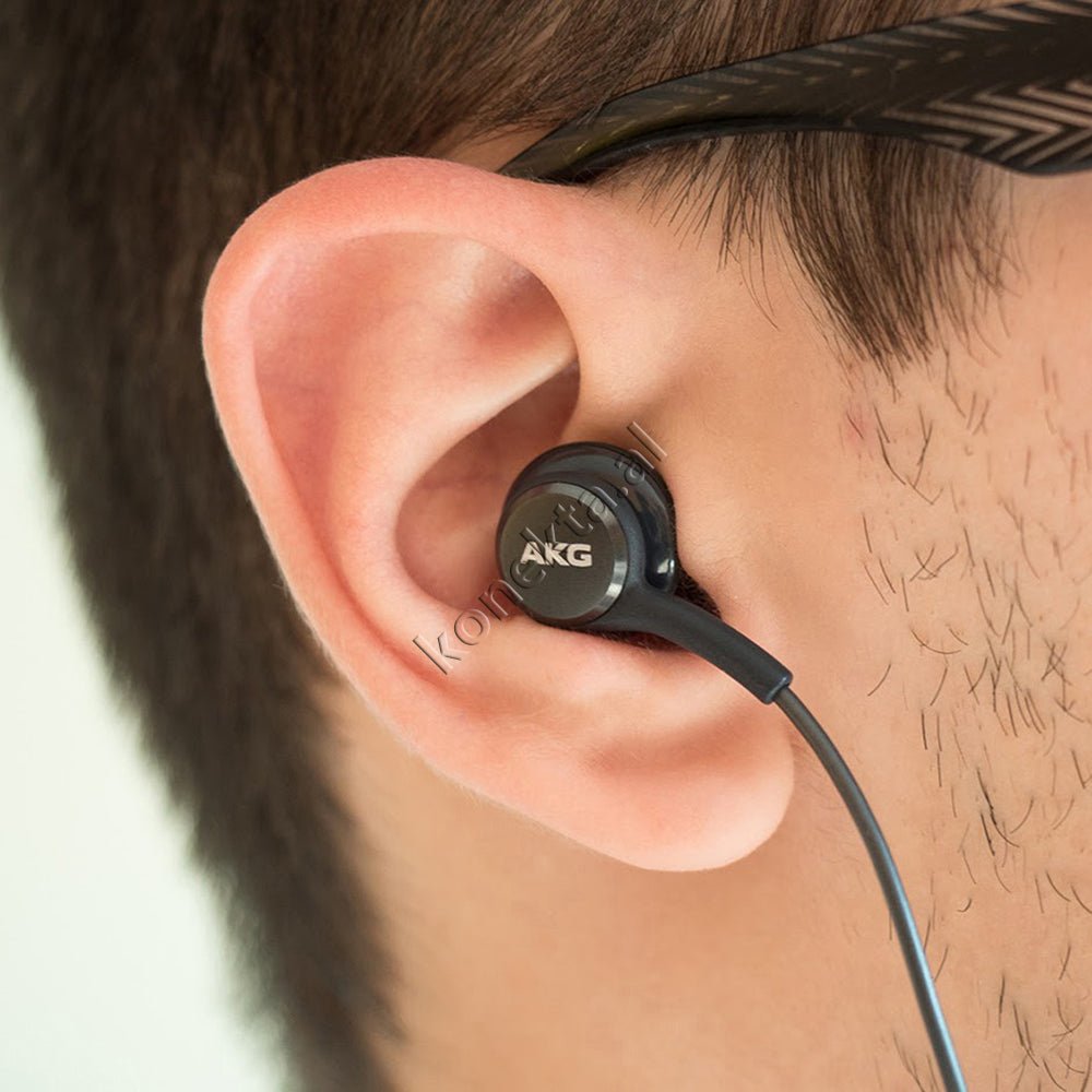 Samsung AKG Wired Headphones with 3.5mm or Type-C Audio Jack - Thumbnail 4