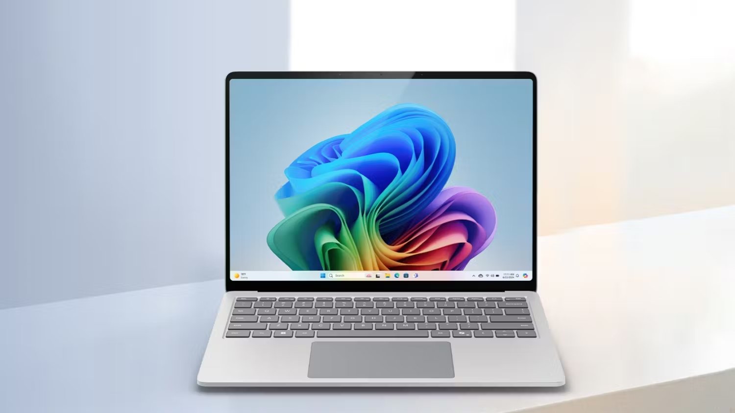 Microsoft Surface Laptop 7 Laptop, 13.8" - Image 1