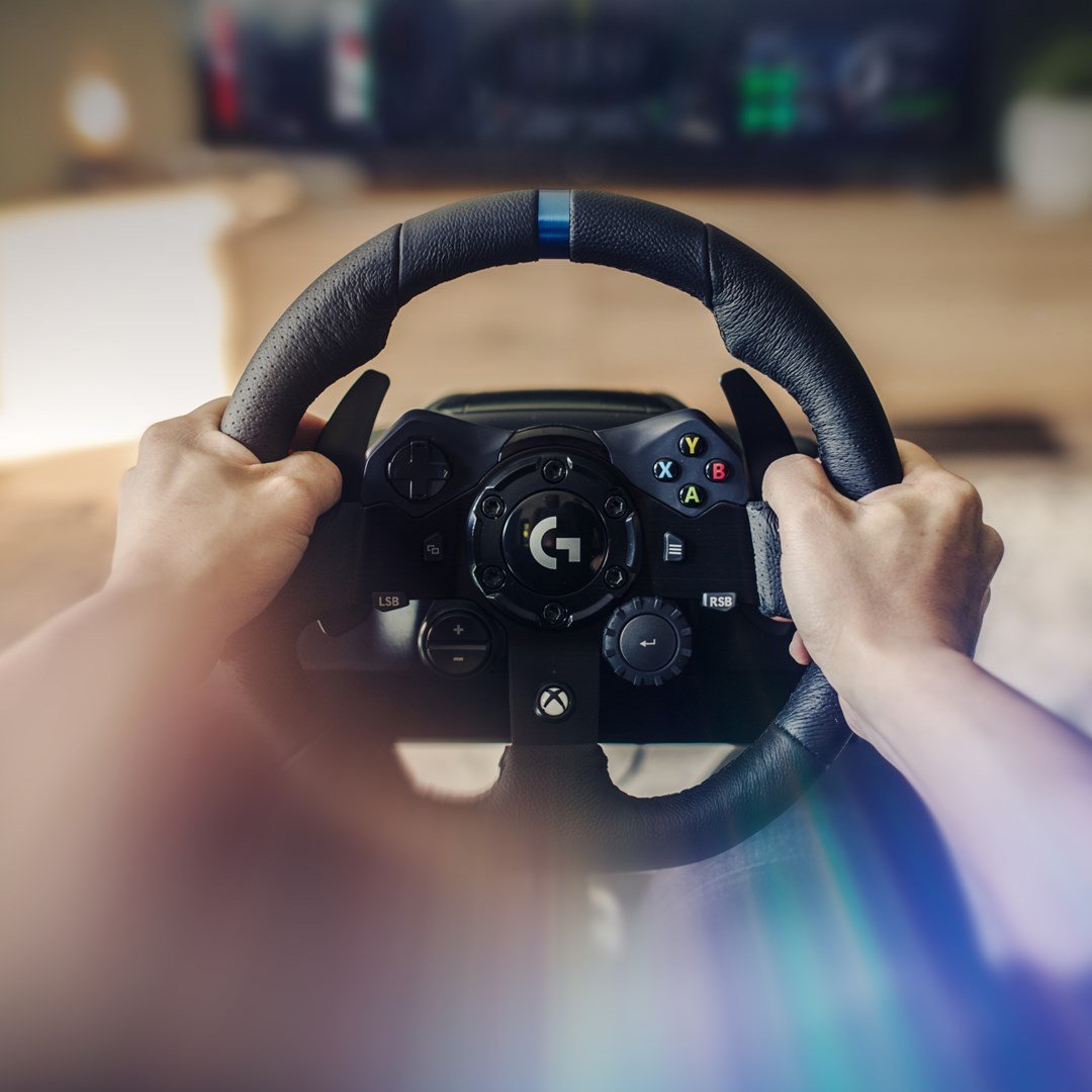 Logitech G G923 Racing Wheel and Pedals for Xbox X|S, Xbox One & PC - Thumbnail 3