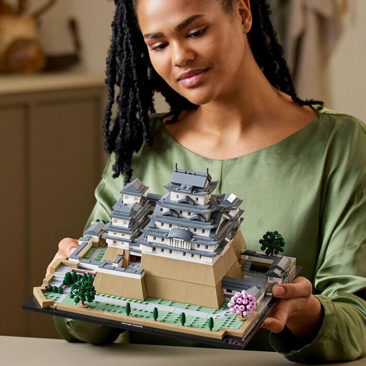 LEGO Architecture 21060 Himeji Castle Set, 2125 Pieces - Thumbnail 3