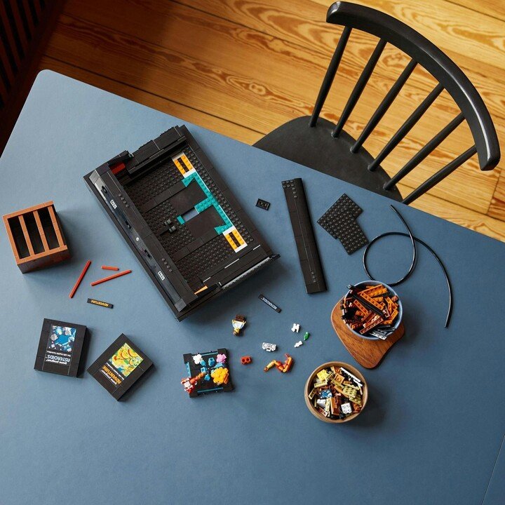 LEGO Icons 10306 Atari 2600 Set, 2532 Pieces - Thumbnail 4