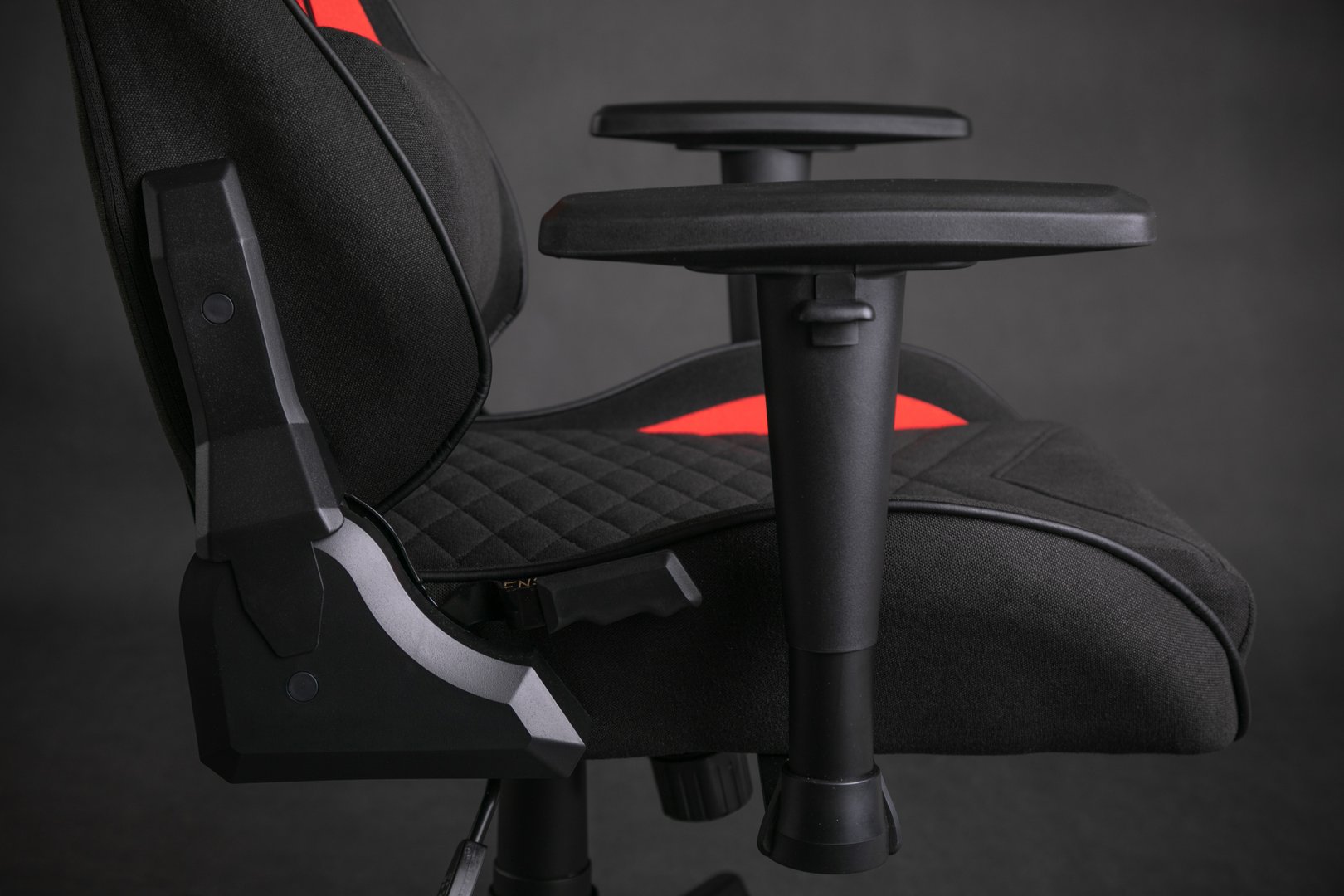 SENSE7 Spellcaster Gaming Chair, Black/Red - Thumbnail 13