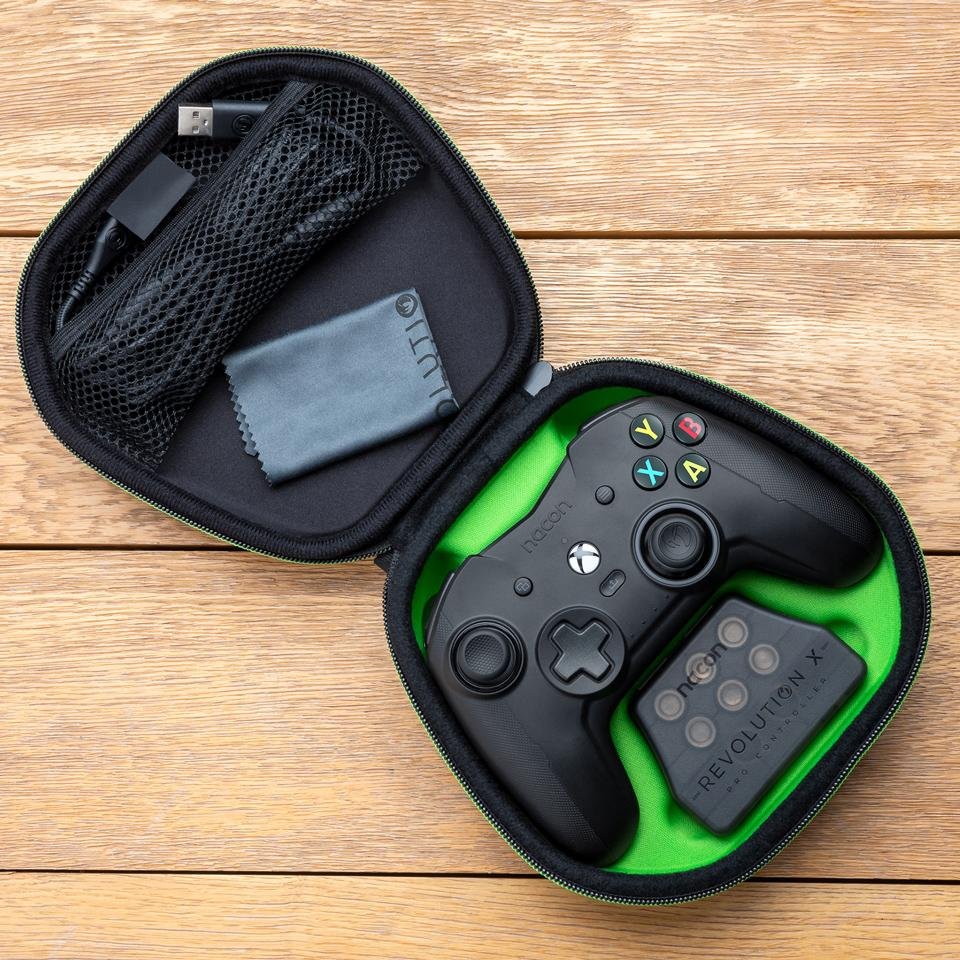 Nacon Revolution X Pro Controller, Wired, Black - Thumbnail 6