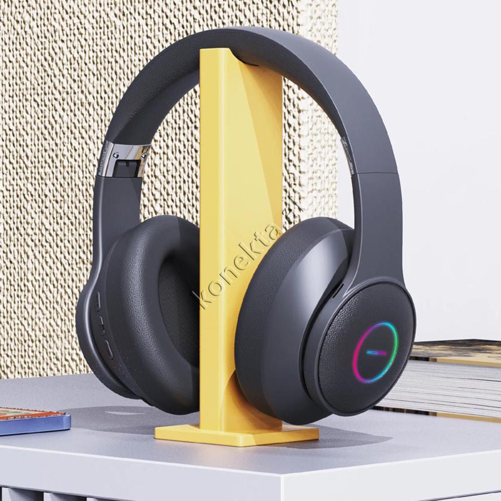 MOXOM Headphones with Bluetooth V5.3 - Image 1