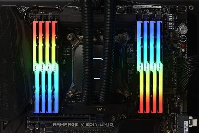 G.Skill Trident Z RGB Memory, DDR4, 16 GB, 4000 MHz, CL18 - Thumbnail 6
