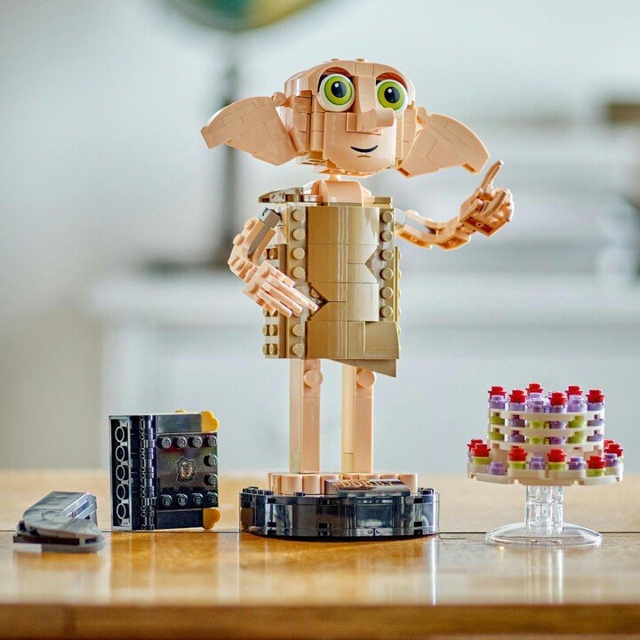 LEGO Harry Potter 76421 Dobby the House Elf Set - Thumbnail 5