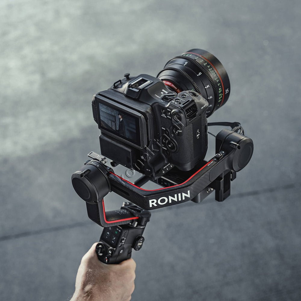 DJI RS 3 Pro Gimbal Combo - Thumbnail 9