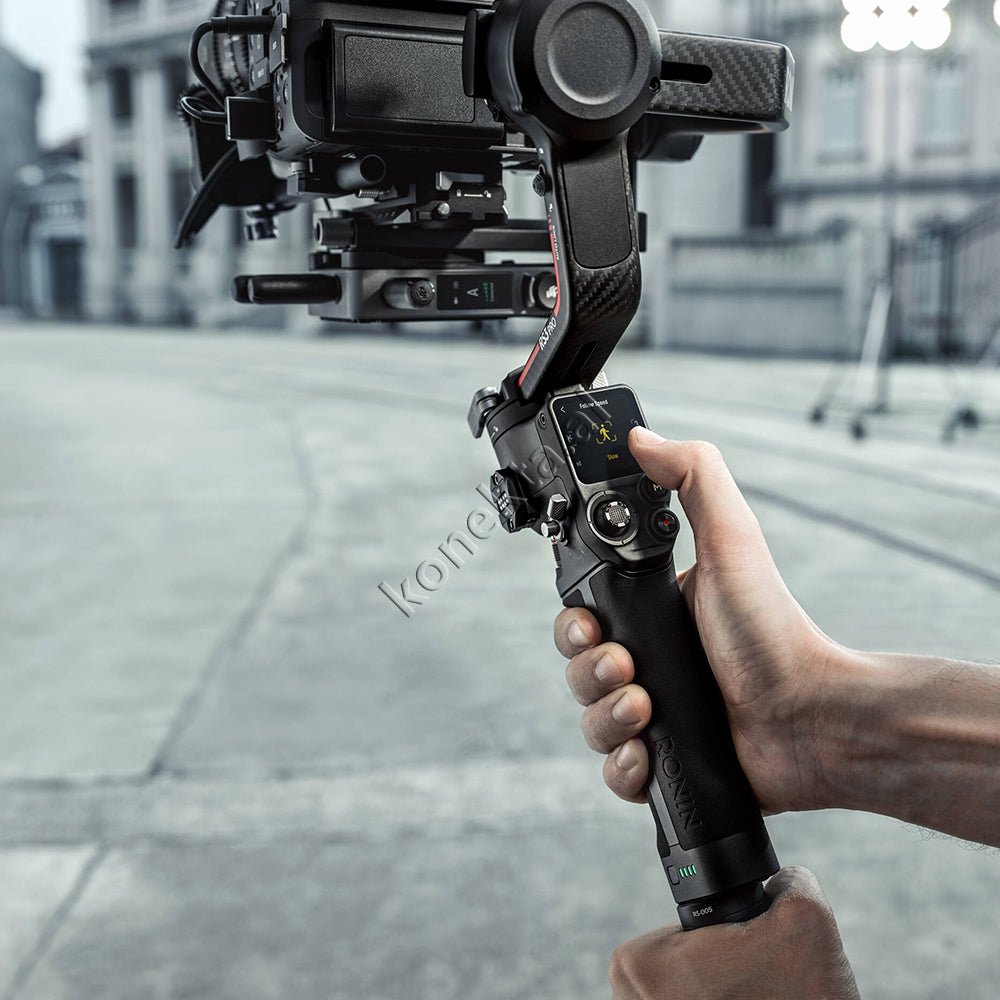 DJI RS 3 Pro Gimbal Combo - Thumbnail 13
