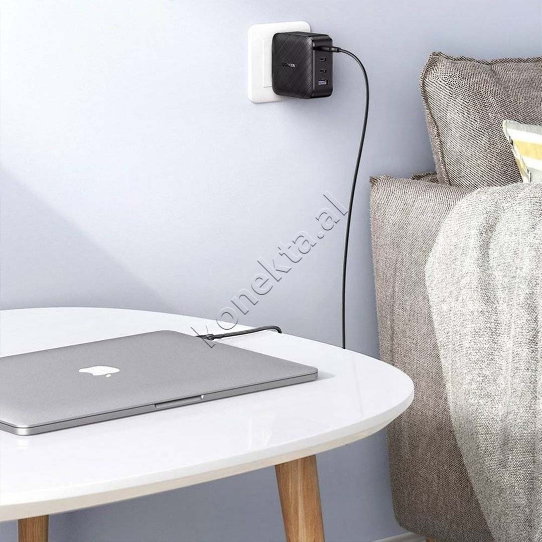 UGreen 65W Charger with 4 Ports - Thumbnail 7