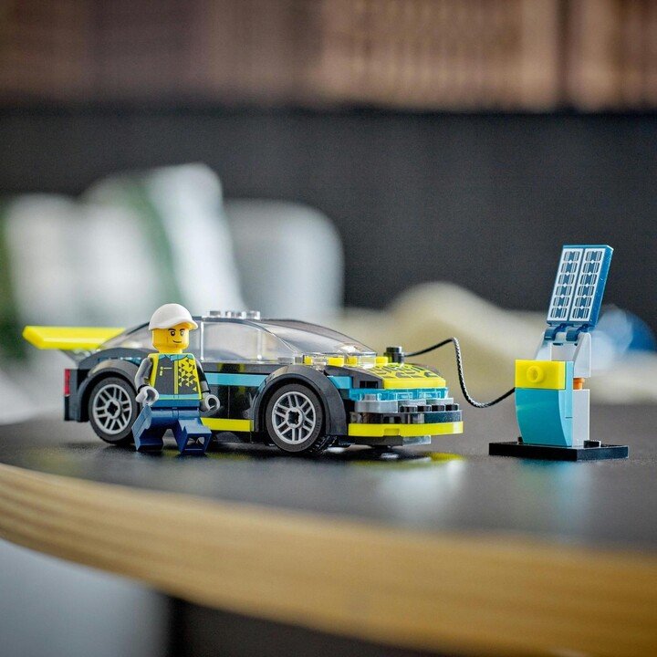 LEGO City 60383 Electric Sports Car, 95 pieces - Thumbnail 5