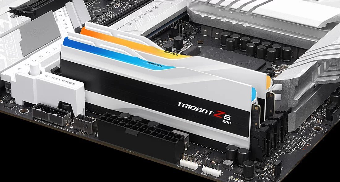 G.Skill Trident Z5 RGB F5-6400J3239F48GX2-TZ5RW 96 GB (2 x 48 GB) DDR5 6400 MHz RAM - Thumbnail 7