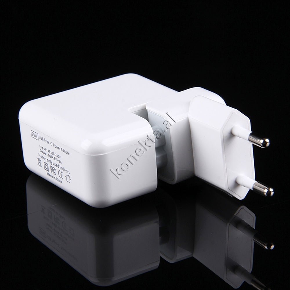 Apple MacBook Charger, USB Type-C, 29W / 61W - Thumbnail 2
