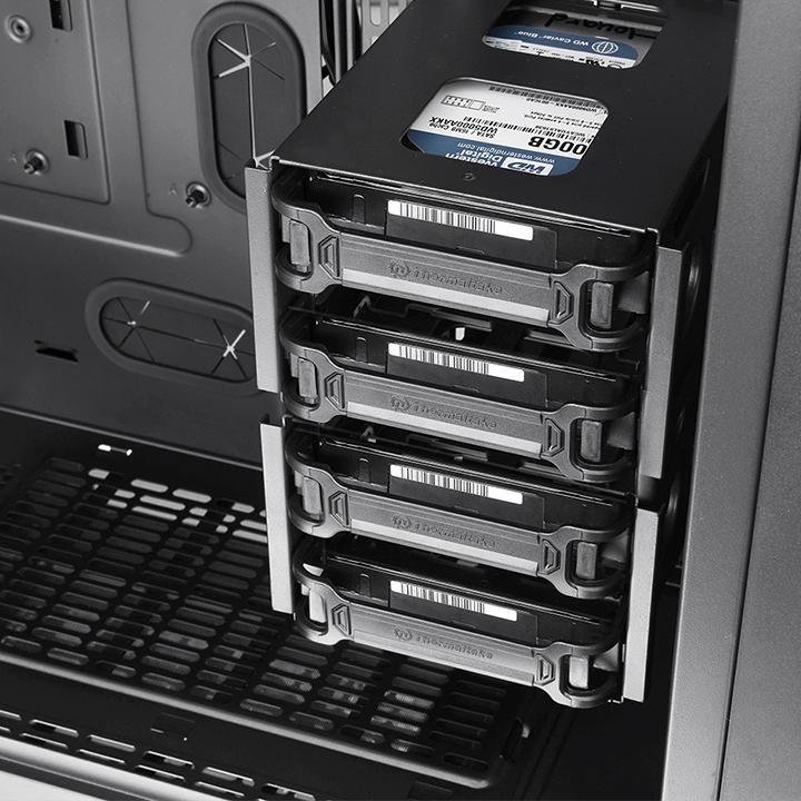 Thermaltake View 71 TG Edition Case, Full Tower - Thumbnail 14