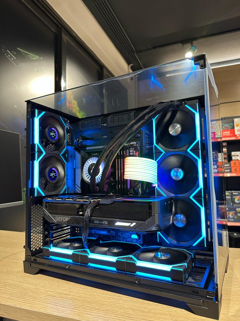 Albagame Extreme Series PC, RTX 5080 16GB GDDR7, AMD Ryzen 7 9900X, 64GB DDR5 RAM, 2TB NVMe Gen4 SSD - Thumbnail 6