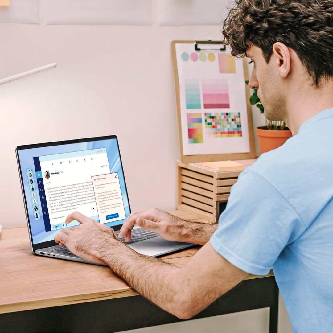 Dell 16 Plus Laptop, 16", Intel Core Ultra 7, Touchscreen, 32 GB LPDDR5x-SDRAM, 1 TB SSD, Blue - Thumbnail 10