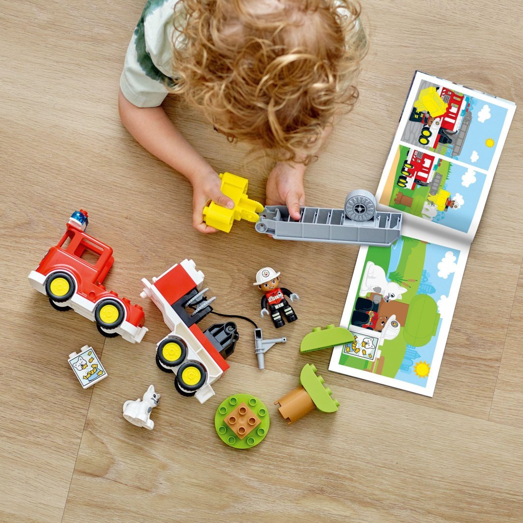 LEGO DUPLO 10969 Fire Truck, 21 pieces - Thumbnail 13