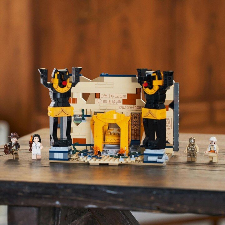 LEGO Indiana Jones 77013 Escape from the Lost Tomb Set - Thumbnail 5