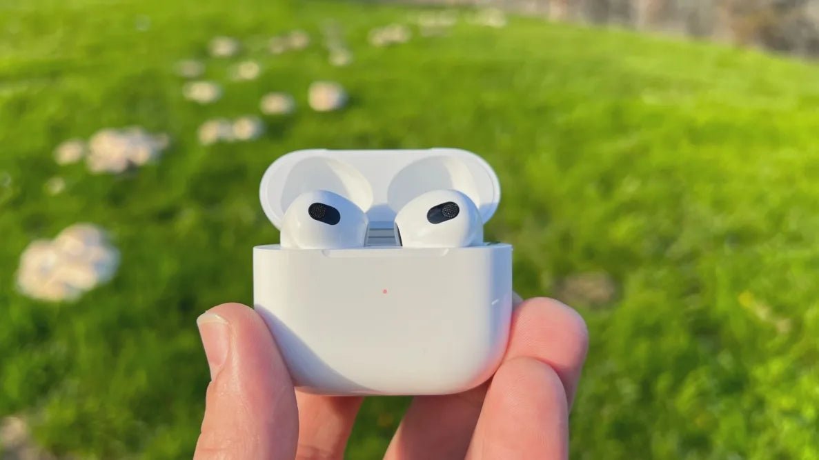 Apple AirPods Gen 3 Earbuds, White - Thumbnail 4