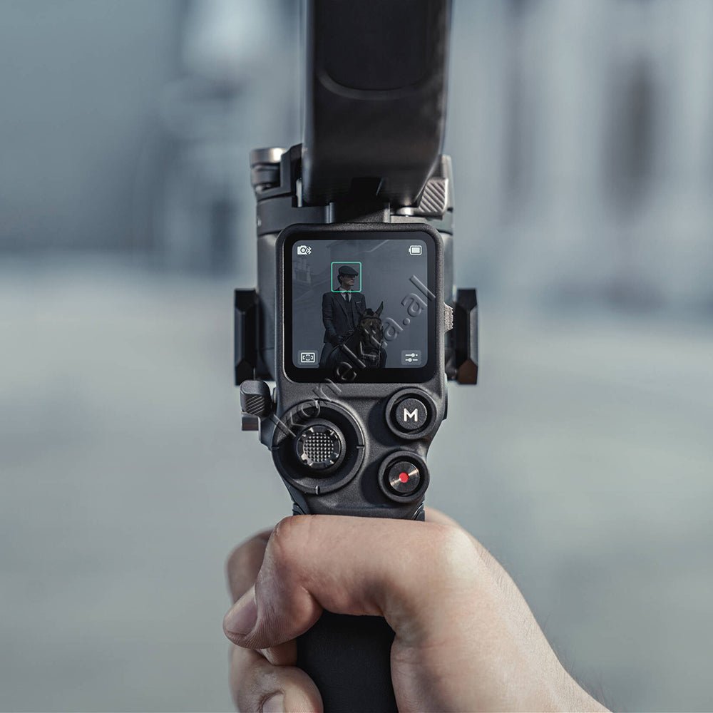 DJI RS 3 Pro Gimbal Combo - Thumbnail 24