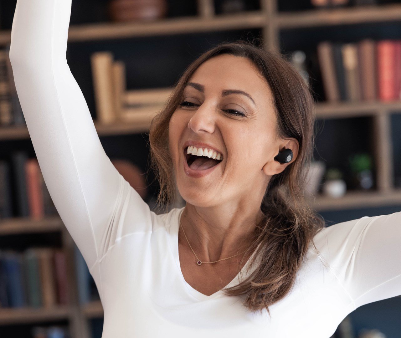 Our Pure Planet 700XHP Earbuds, Wireless, Black - Thumbnail 5
