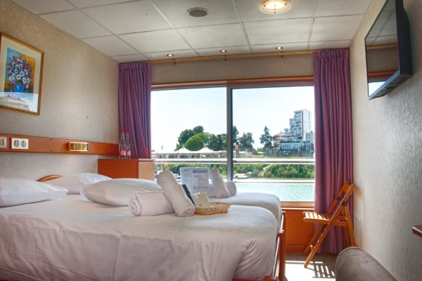 Cat A Stateroom Outside Upper Deck