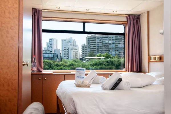 Cat C Stateroom Outside Double Intermediate Deck