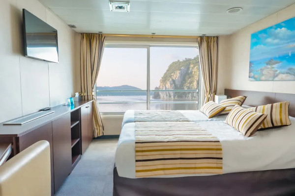 Cat B Stateroom Outside Upper Deck