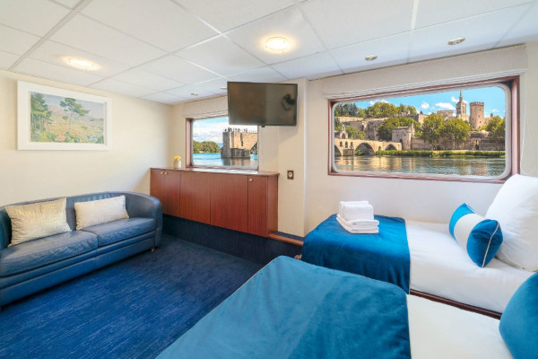 Cat B Outside Stateroom Main Deck