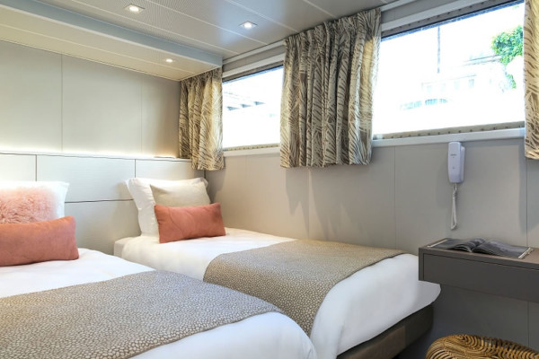 Outside Stateroom Main Deck