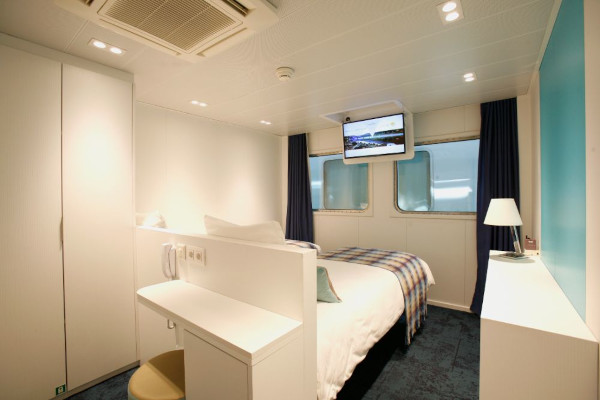 Cat C Stateroom Outside Main Deck