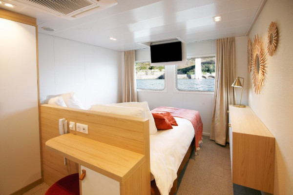 Cat C Stateroom Outside Main Deck