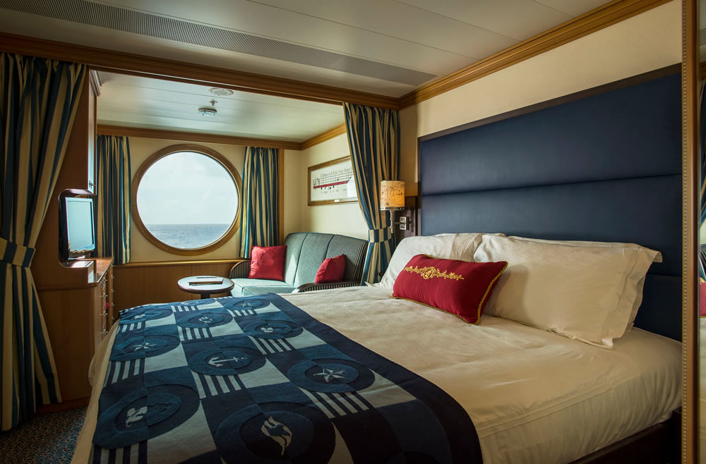 Deluxe Oceanview Stateroom