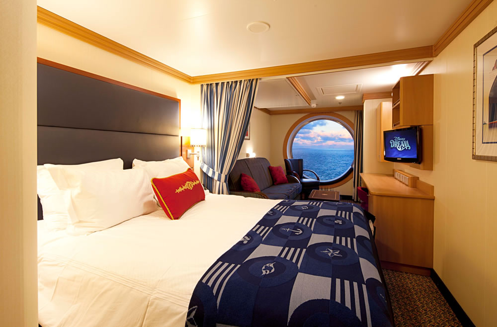 Deluxe Stateroom with Ocean View