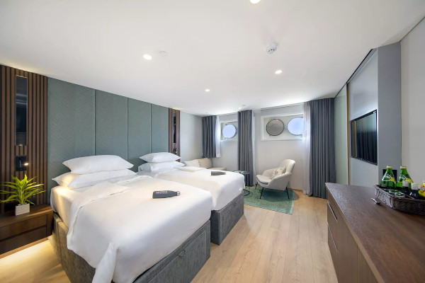 Cabina Emerald Stateroom sulla Emerald Harmony