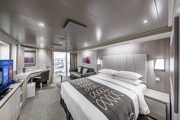 Yacht Club Inside Suite
