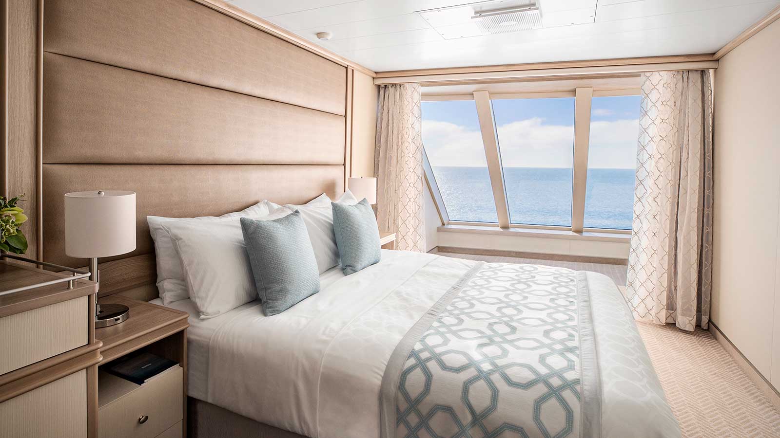 Premium Outside Cabin