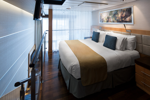 Crown Loft Suite with Balcony