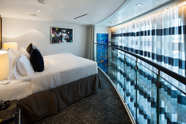 Grand Loft Suite with Balcony