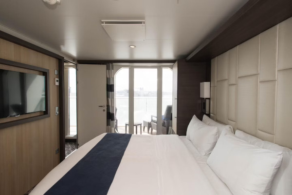 Royal Family Suite with Balcony