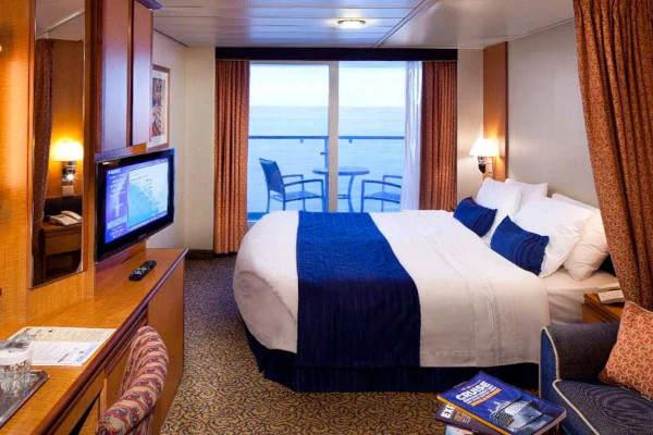 Balcony stateroom connected