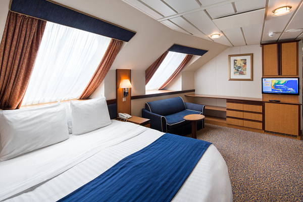 Large outside stateroom