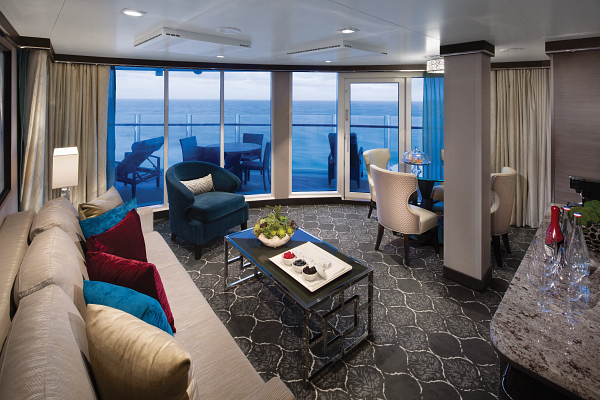 Aquatheater Suite with Balcony