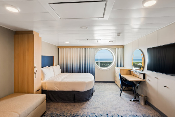 Outside stateroom Ultra spacious Ocean view